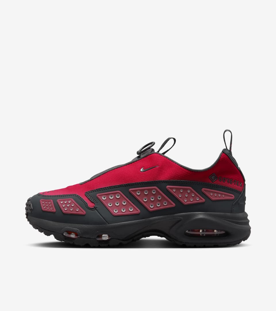 Air Max SNDR GORE TEX Dark Smoke Grey and Fire Red FZ4238 800 Erscheinungsdatum. Nike SNKRS